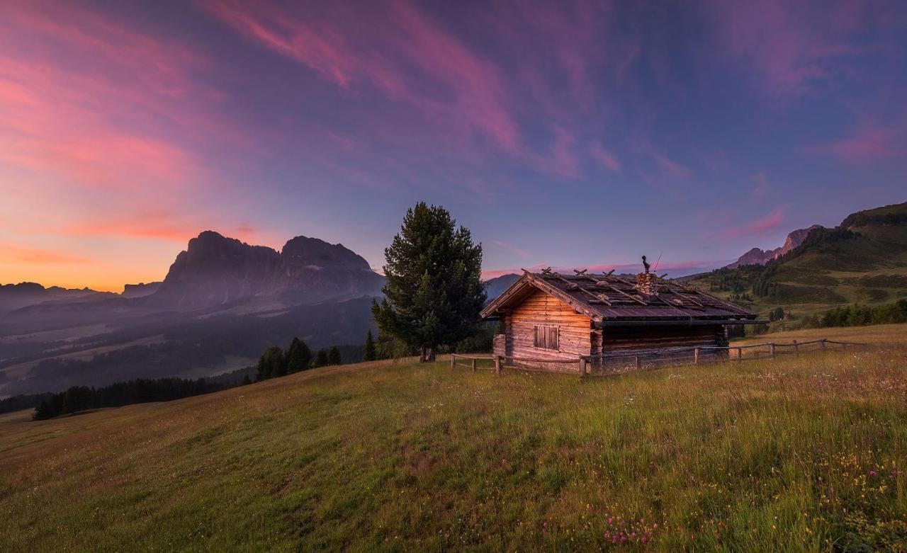Hotel Goldknopf Seiser Alm Exteriör bild