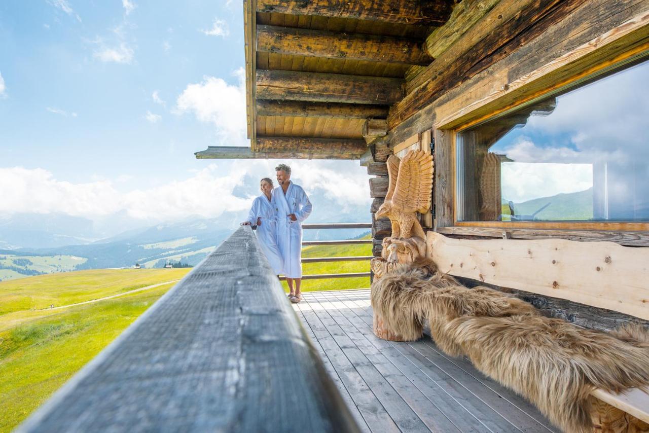 Hotel Goldknopf Seiser Alm Exteriör bild